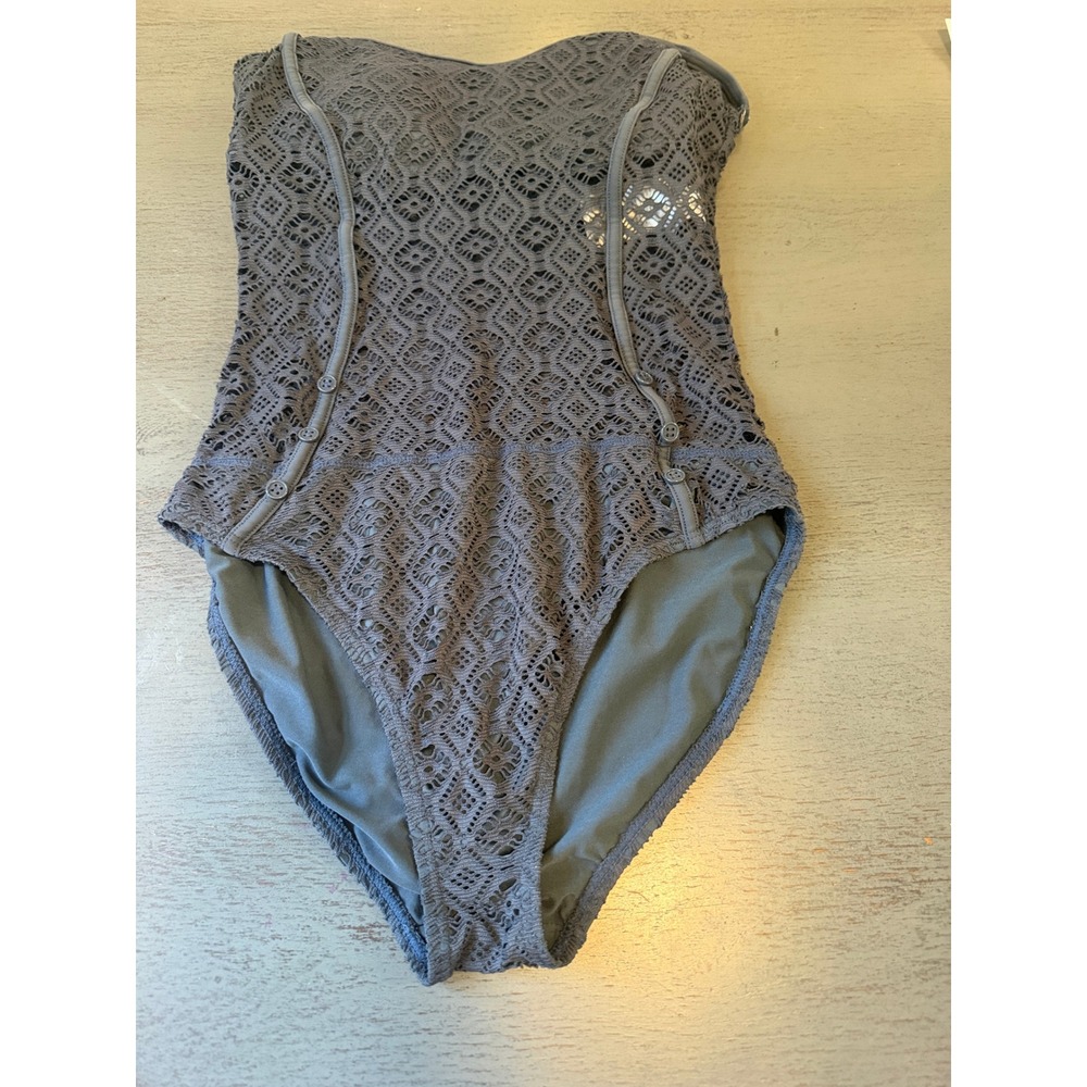 Sun & Sea Gray Crochet Lace Bandeau One Piece Swimsuit Size 12 Button Detail